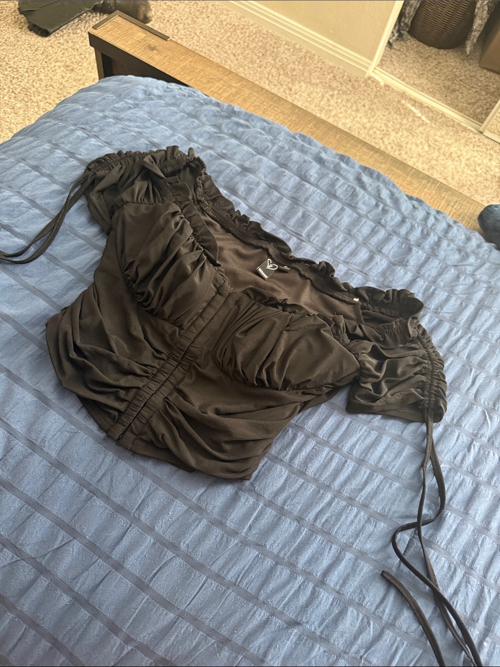 Women’s Black Ruched off- shoulder top